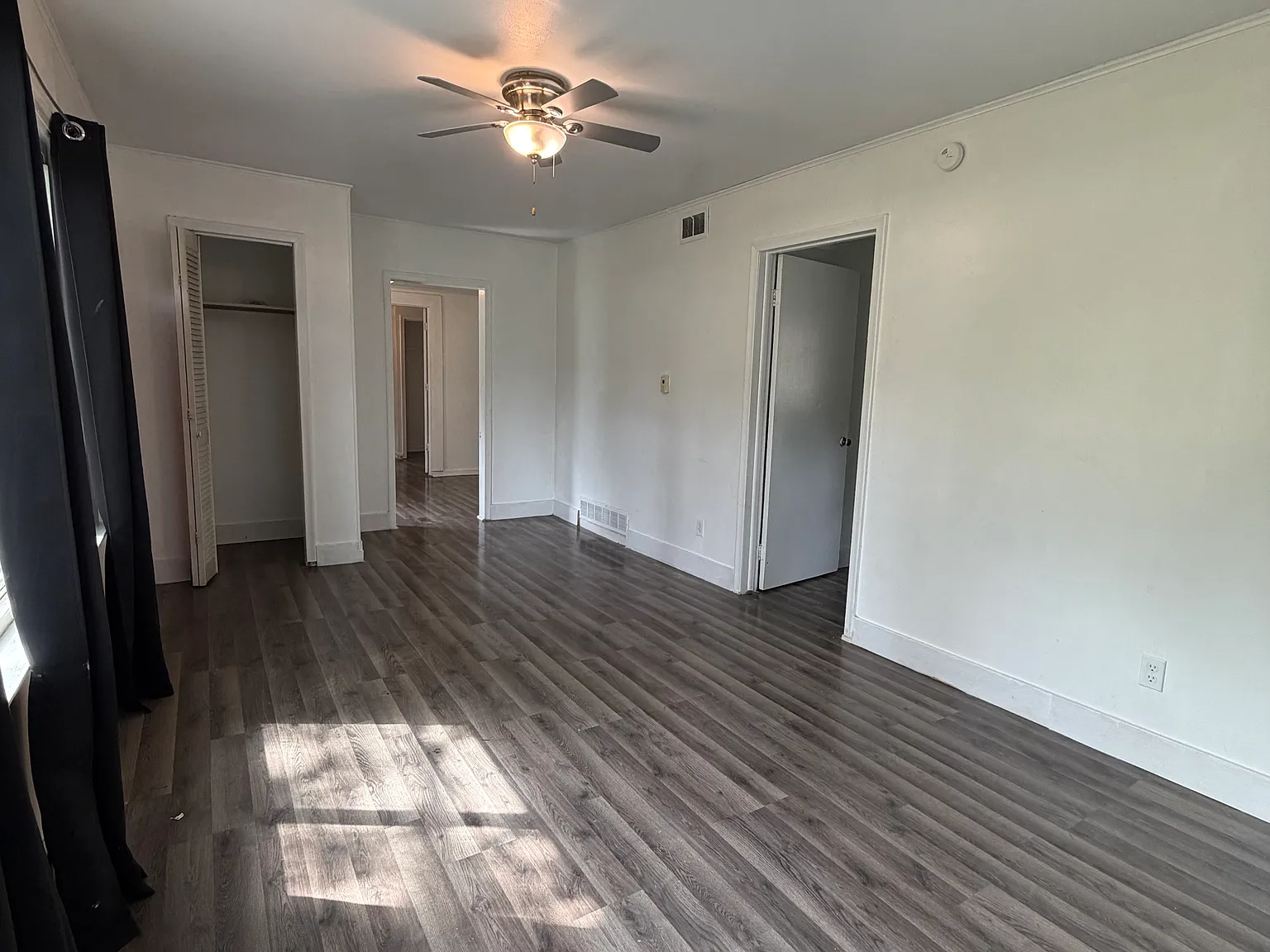 3 bed, 1124 sqft, $1,500 — Photo 2