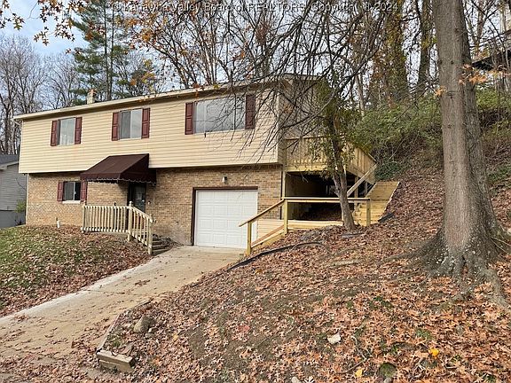 2nd image of 404 Parkway Dr