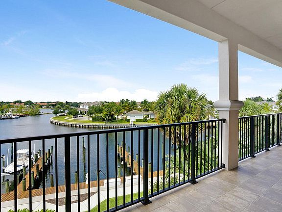 3rd image of 13609 Treasure Cove Cir