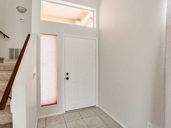 3rd image of 3905 E South Fork Dr