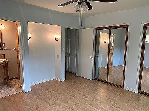 2nd image of 10 E Sierra Madre Ave