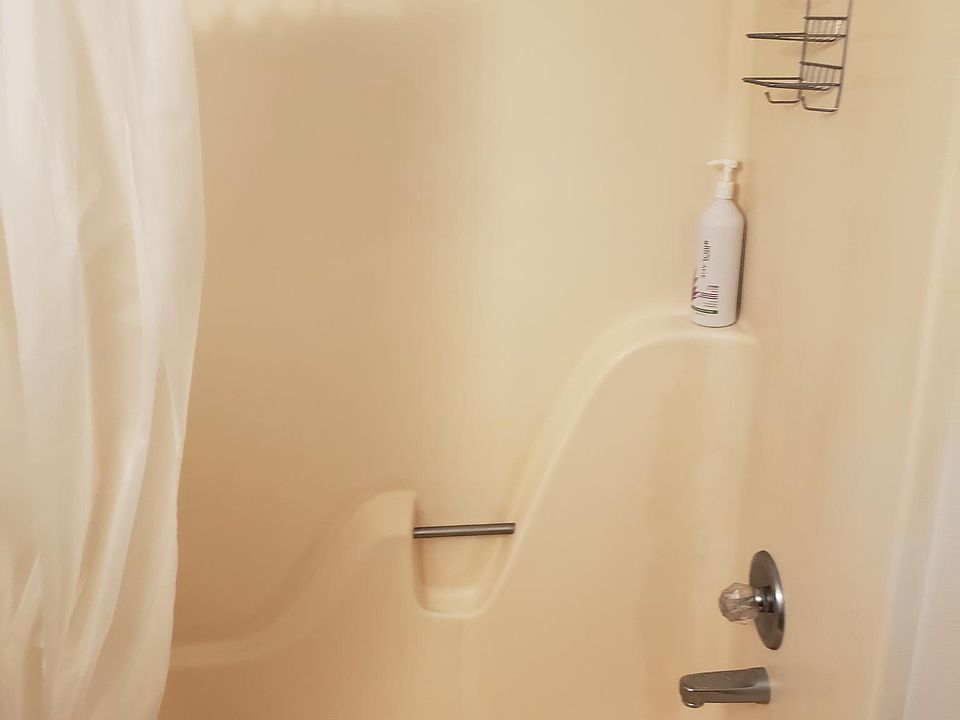 1st image of 310 Finkbine Ln APT 10