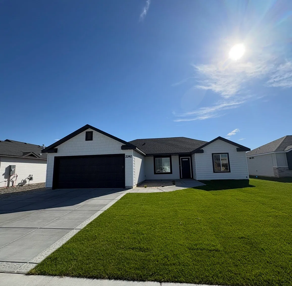 4 bed, 1441 sqft, $2,275 — Photo 1