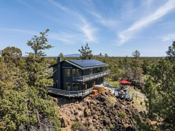 7858 SW 61st St, Redmond, OR 97756