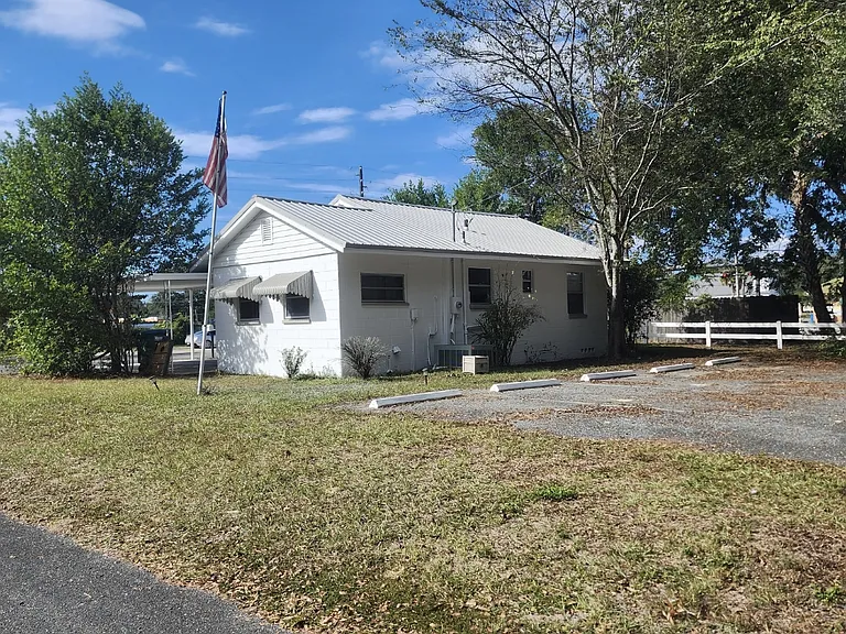 18387 SW State Road 47 — Photo 2