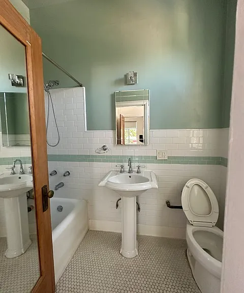 3109 W 6th St #7 — Photo 7