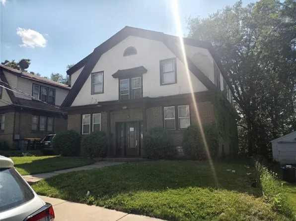 1230 Auburn Ct, Rockford, IL 61101