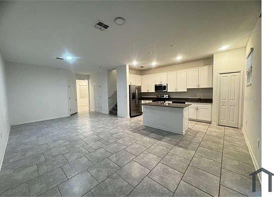 3rd image of 7465 Stone Creek Trl