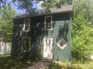 409 S Shuffleton St, Sigourney, IA 52591