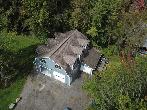 2615 State Route 104 House 2, Ontario, NY 14519
