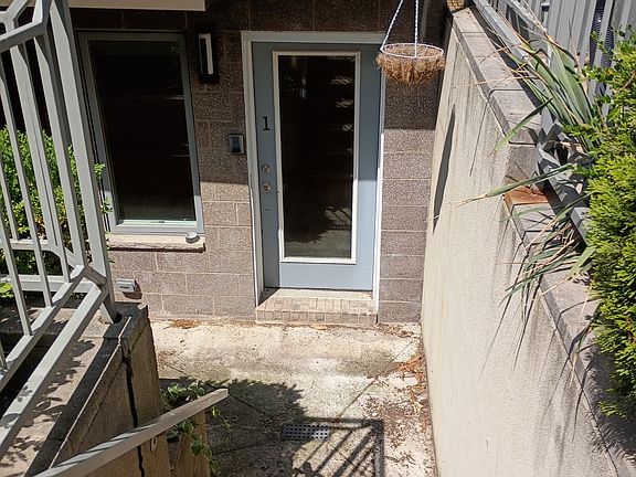 2nd image of 2214 11th St NW #1