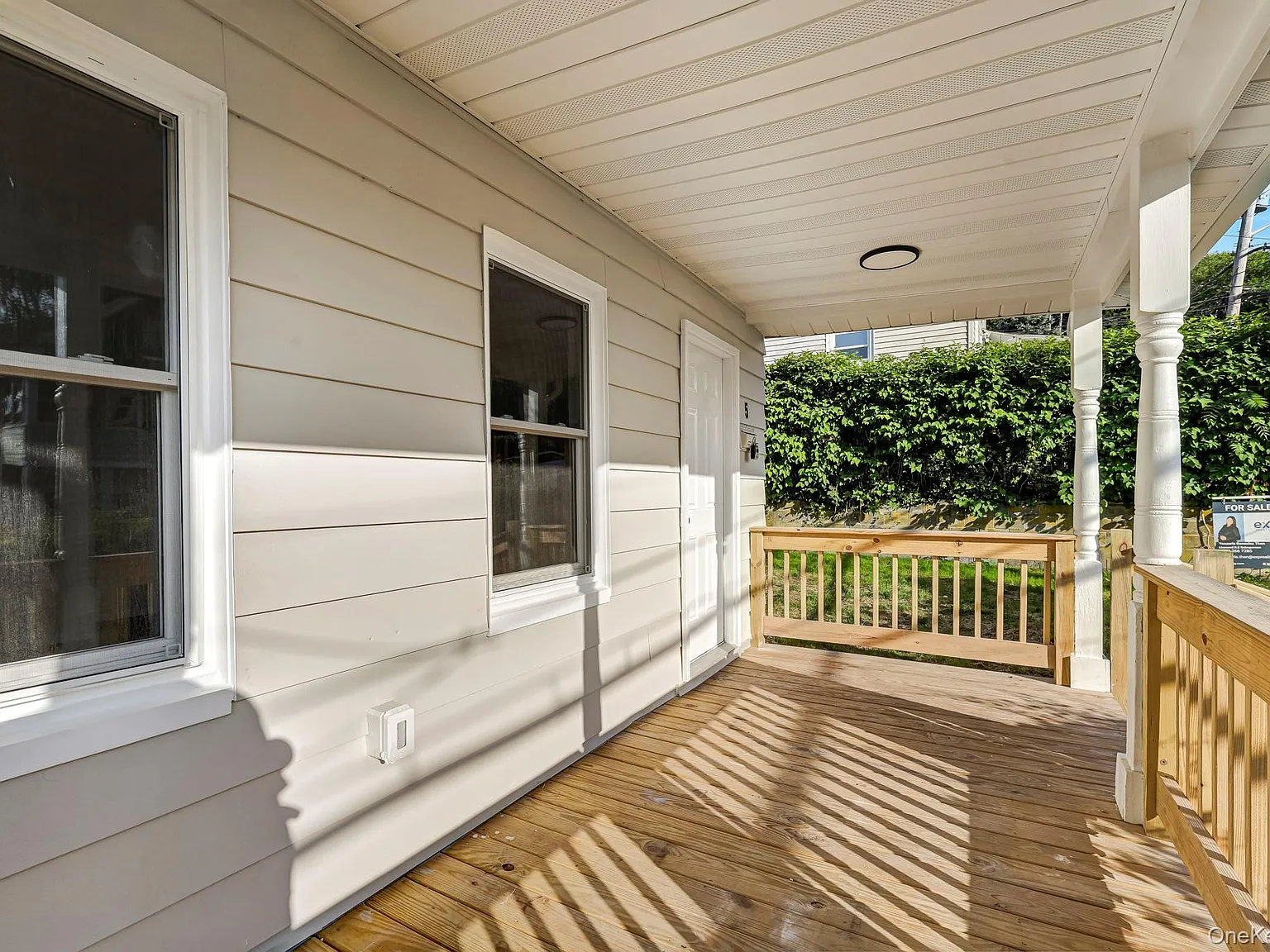 3 bed, 1.0 bath, 1600 sqft, $3,850 — Photo 3