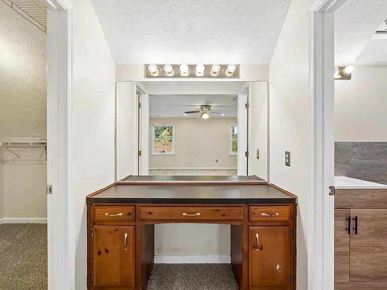 13 Estate Dr — Photo 15