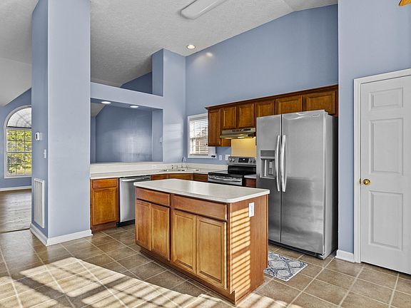 4th image of 219 Bartram Ct