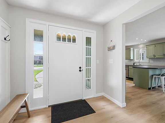 4th image of 10912 Oak Wind Ct