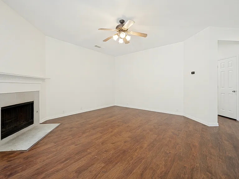 7086 Richmond Dr — Photo 7
