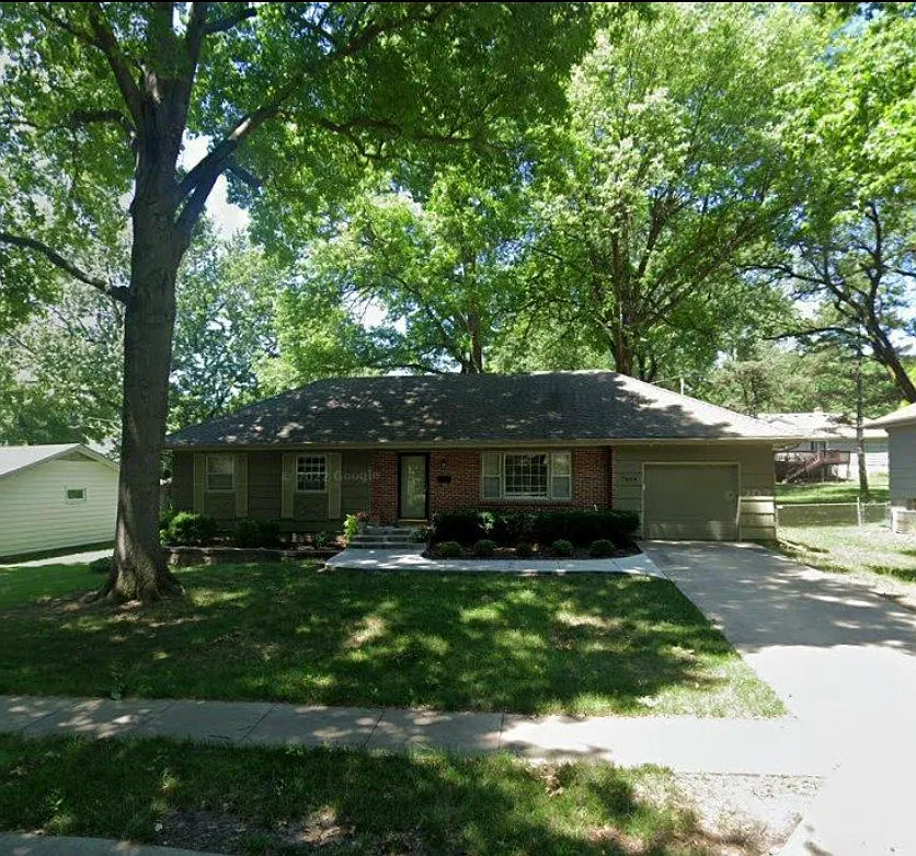 7804 Mohawk Dr — Photo 1
