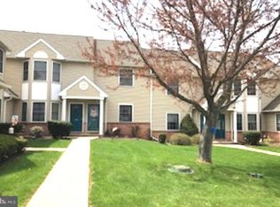 144 Primrose Ln, Wyomissing, PA 19610