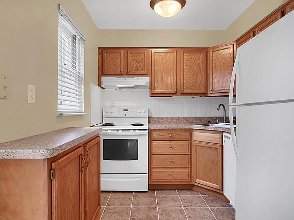 5th image of 7464 Ahern Ct #A