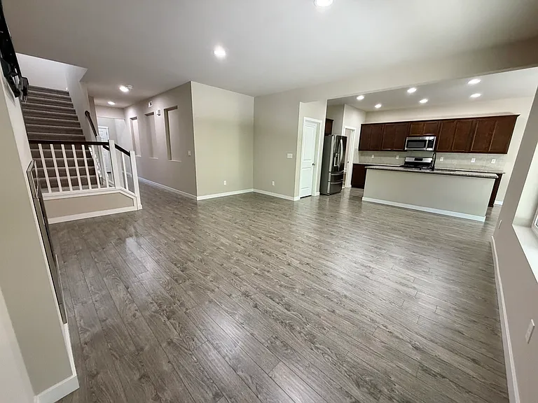 9229 5th Dr SE — Photo 3