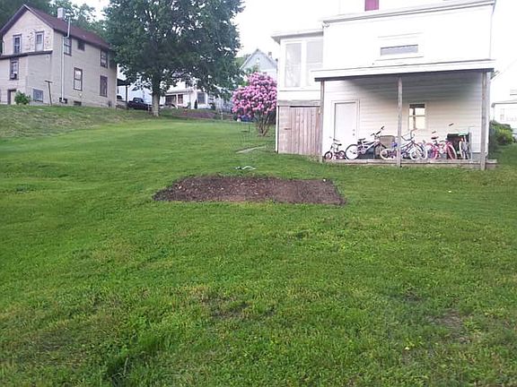 3rd image of 74 Siverly Ave