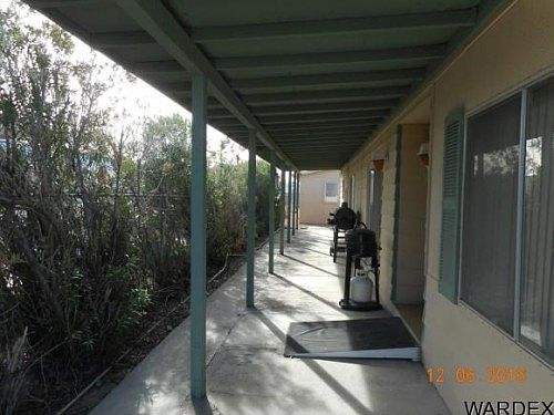 3rd image of 980 Glen Dr