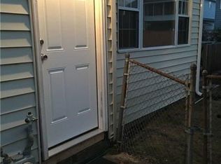 28 E Kissimee Rd, Lindenhurst, NY 11757