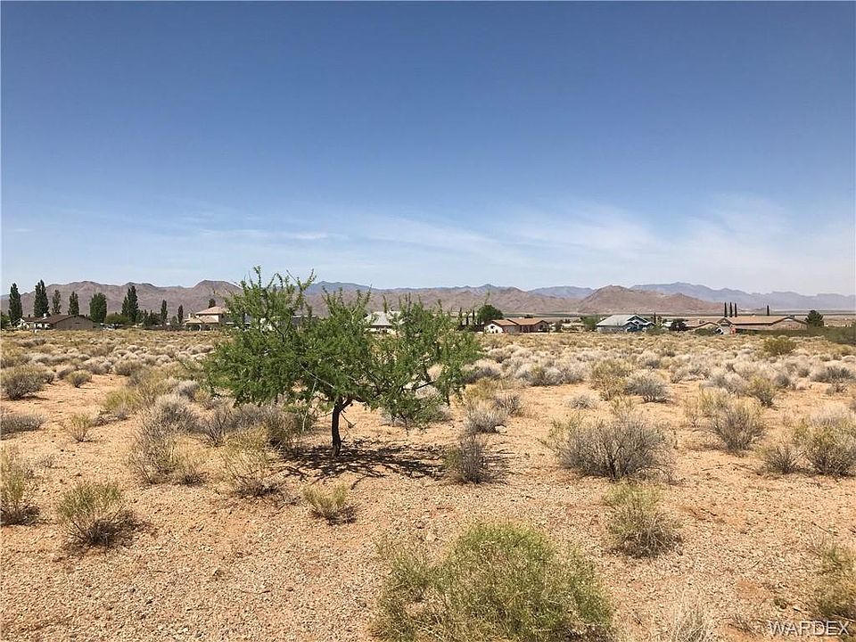 1st image of 8679 N Mission Cir
