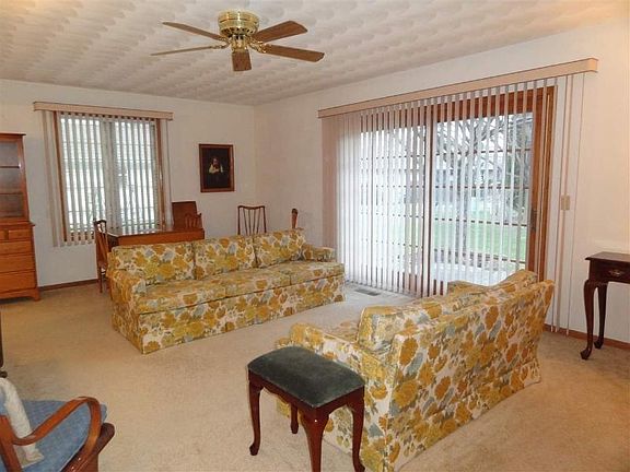 4th image of 4211 Hearthstone Dr