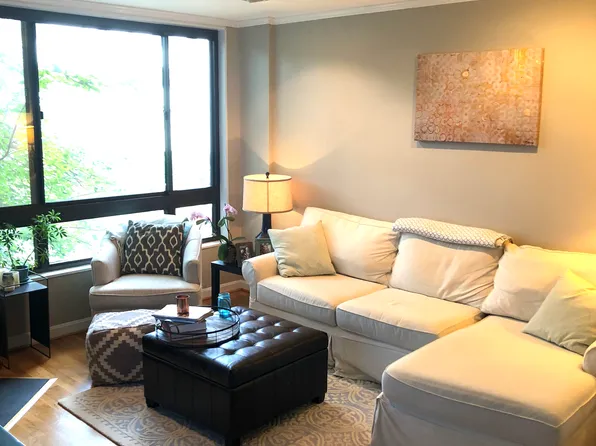 3825 Davis Pl NW, Washington, DC