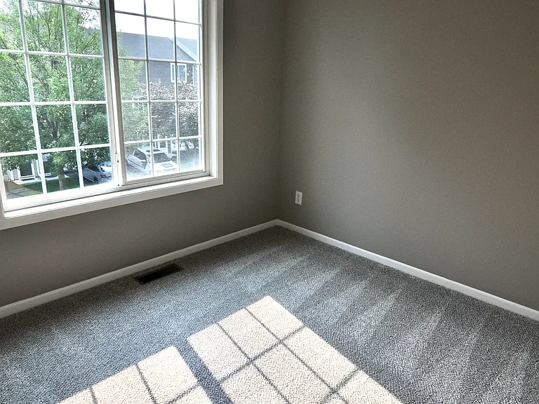 15511 Float Ln — Photo 16