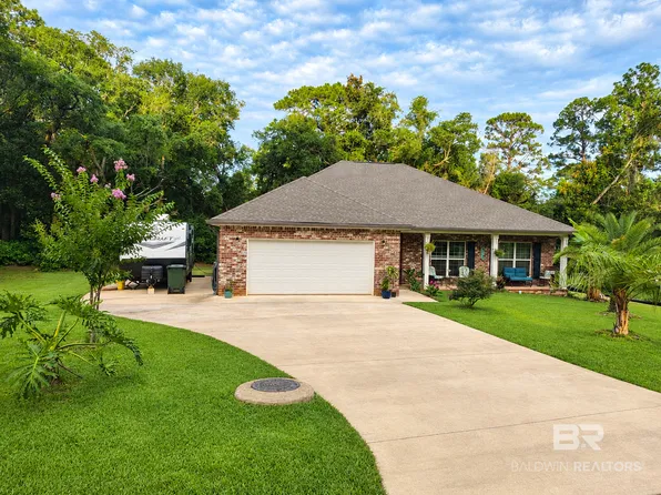 2593 Rosinton Cir, Lillian, AL 36549
