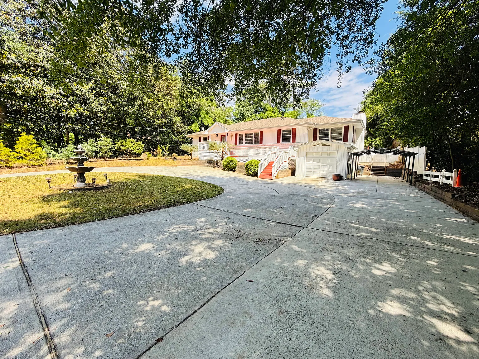 3 bed, 2.5 bath, 1953 sqft, $3,700 — Photo 3