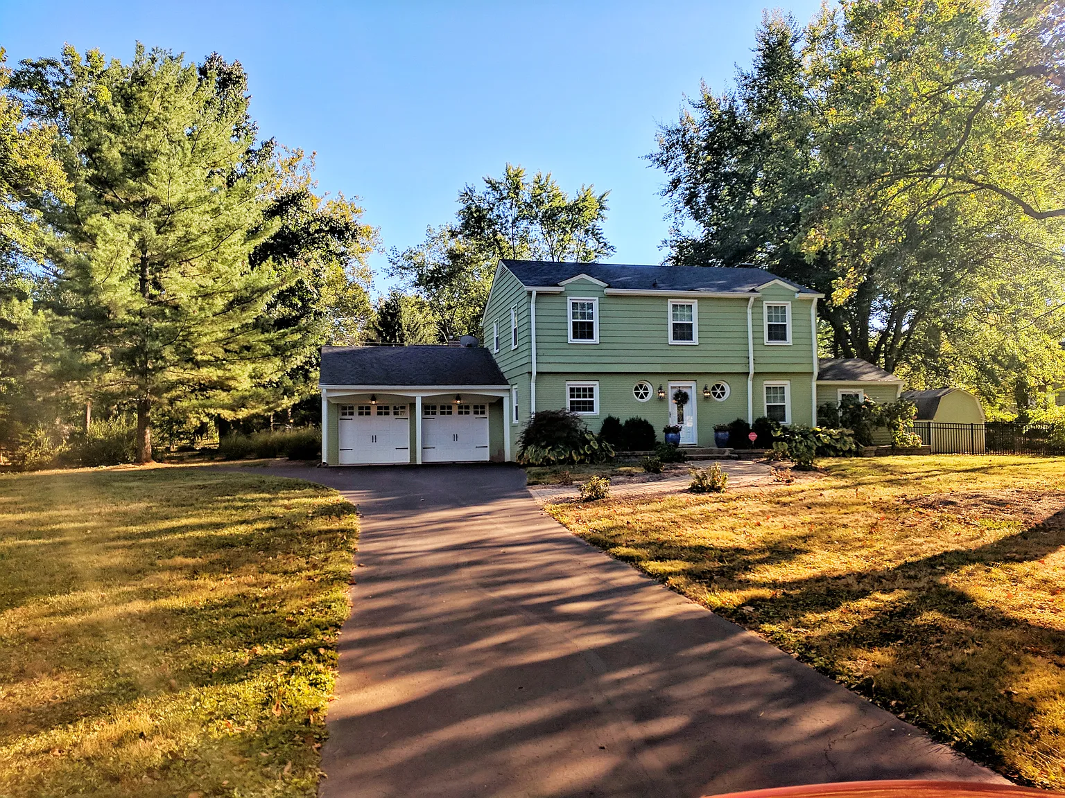 1001 Oakwood Trl photo 1