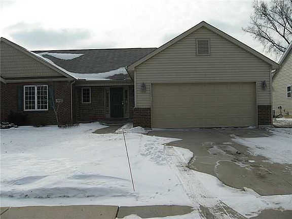 2nd image of 8441 Birchwood Ln
