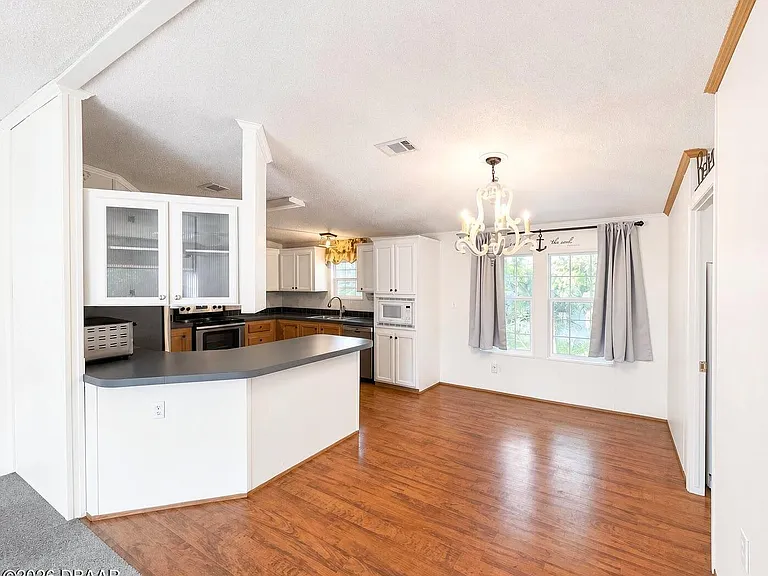 33 Cherrywood Ct — Photo 3