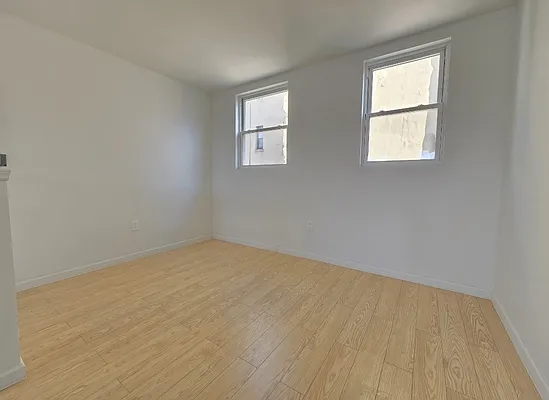 Rented by Kahana Real Estate LLC | media 5