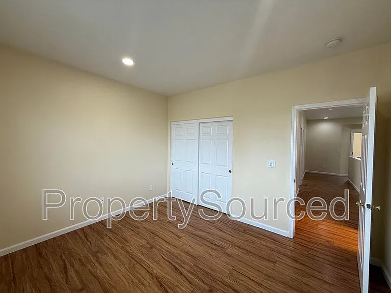1830 Persimmon Way — Photo 42