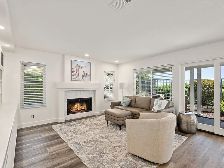 23952 Dory Dr — Photo 18