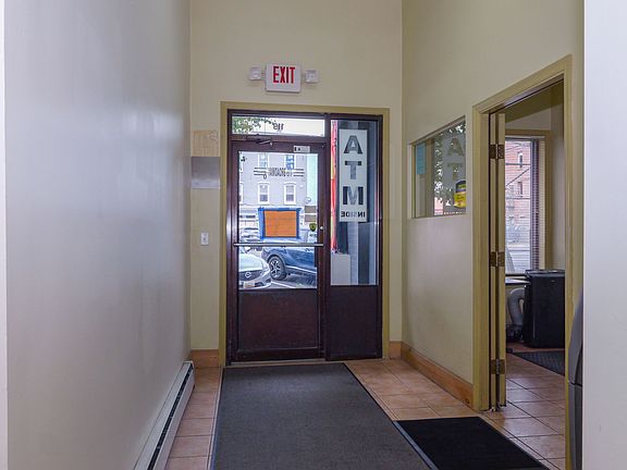 4th image of 119 Broadway Floor 1