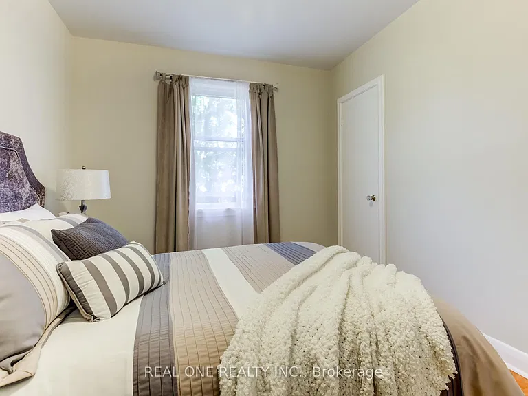 349 Horsham Ave — Photo 9