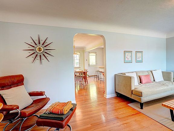 5th image of 3435 Harwinton Ln