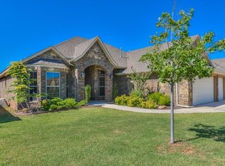 11308 SW 37th St, Mustang, OK 73064