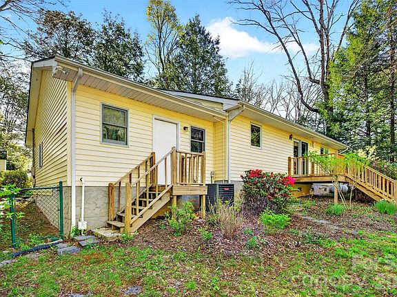 5th image of 715 Laurel Ave