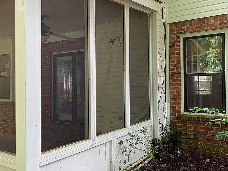 637 Sugartree Ln — Photo 38