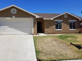 5249 E Blossom Ln, Fresno, CA 93725