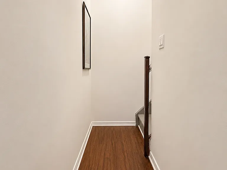 94 Meserole St #1A — Photo 6