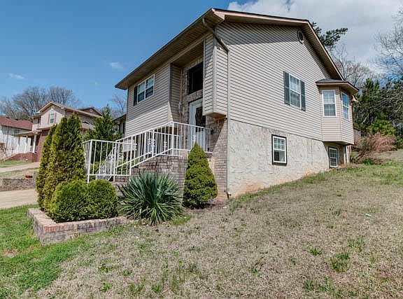 3rd image of 4695 Triple Oaks Ln #3