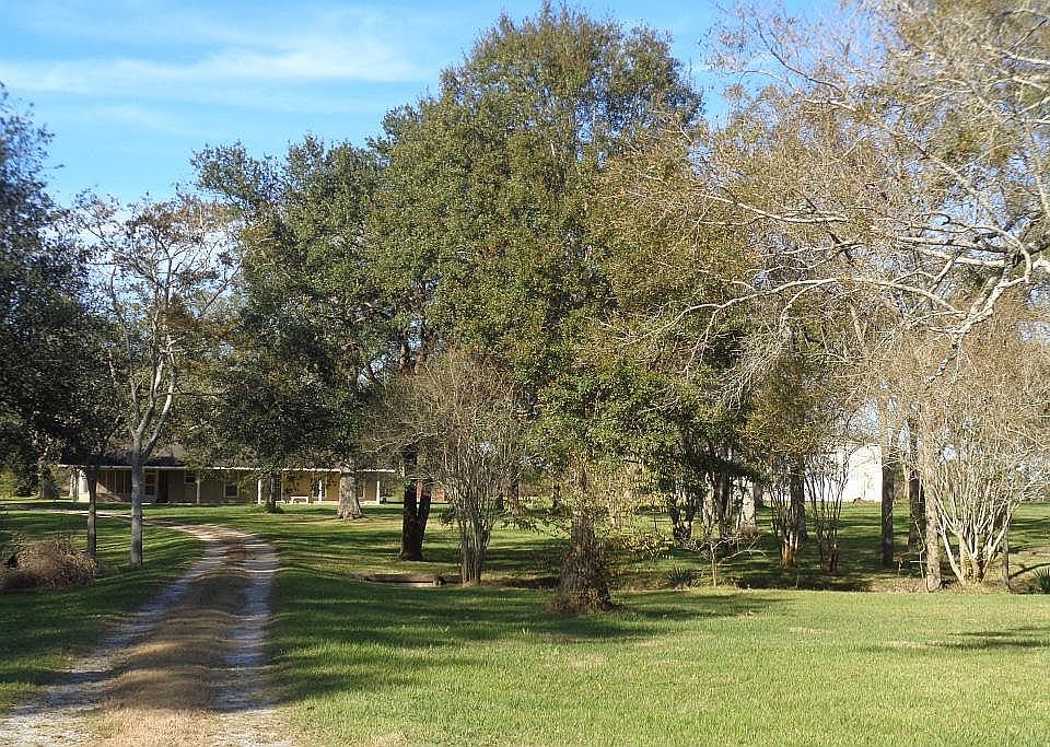 Driveway View from Hwy 90