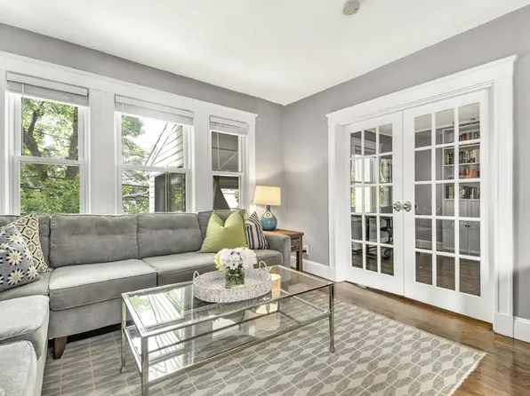 21 Dartmouth St #21, Arlington, MA 02474